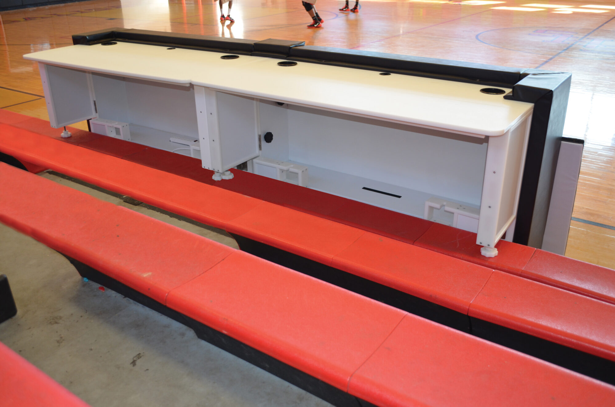 Fisher Bleacher Mount Scorer's Table - Image 4